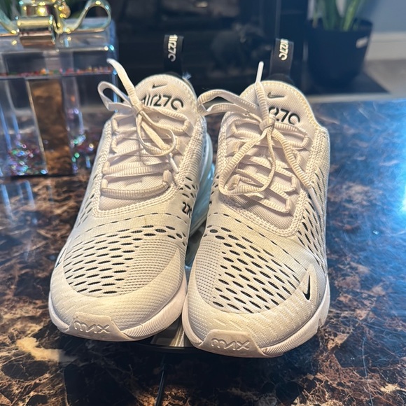 Nike Shoes - “SOLD”🔥🔥Women’s Nike Air Max 270 White/Black Sneakers